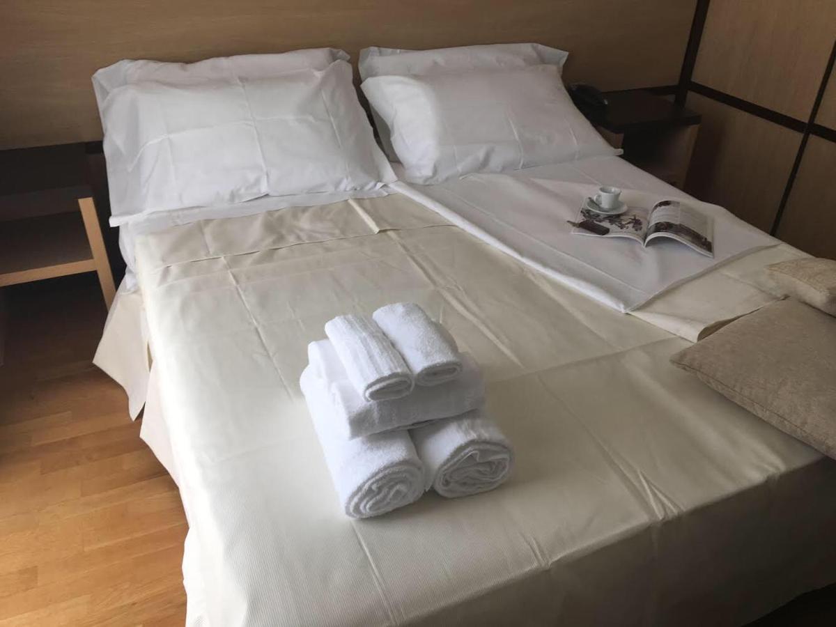 Hotel Royal Сан-Бенедетто-дель-Тронто Экстерьер фото