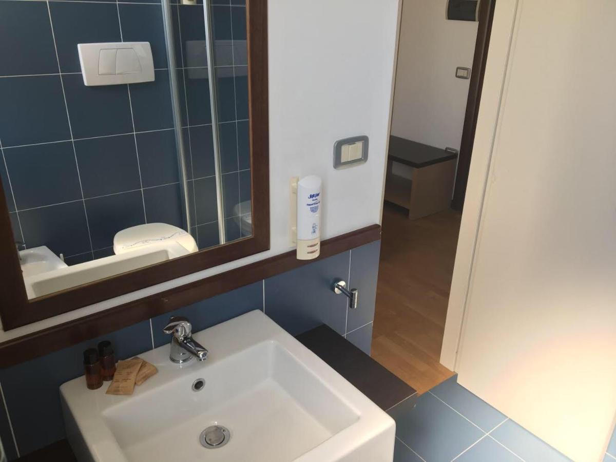 Hotel Royal Сан-Бенедетто-дель-Тронто Экстерьер фото
